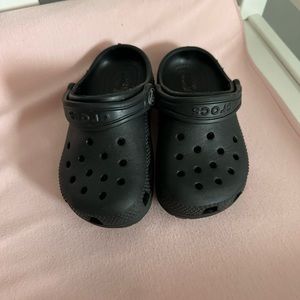 Toddler Crocs size 8